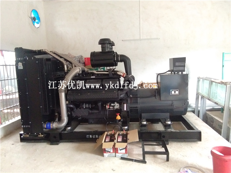 2021年5月17日，600KW上柴發(fā)電機組交付廣西欽州某養(yǎng)豬場使用