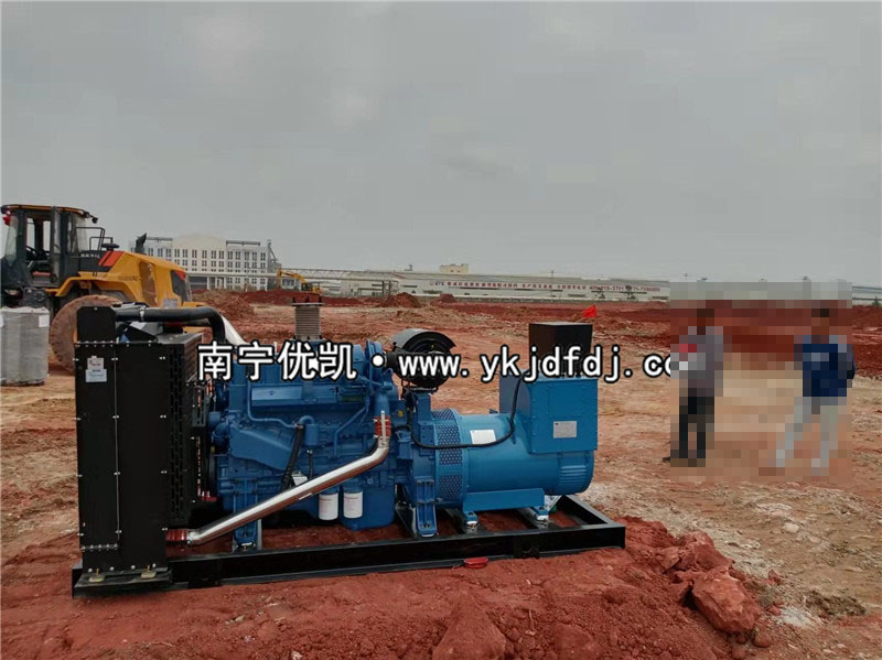 2022年3月12日，玉柴300KW柴油發(fā)電機組交付廣西南寧某工業(yè)園工地使用