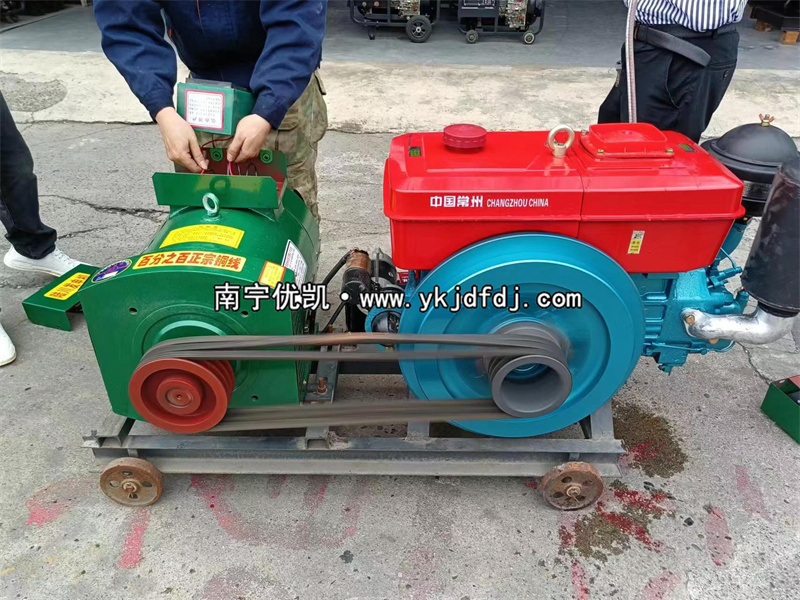 2023年5月9日，客戶到店自提一臺(tái)24kw單缸柴油發(fā)電機(jī)