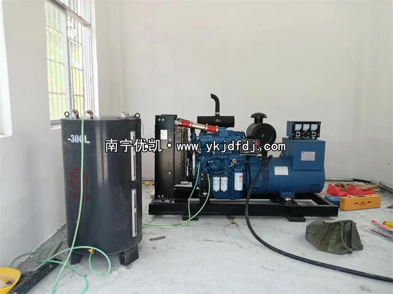 2023年5月22日，100kw玉柴發(fā)電機(jī)組來賓項(xiàng)目到貨安裝