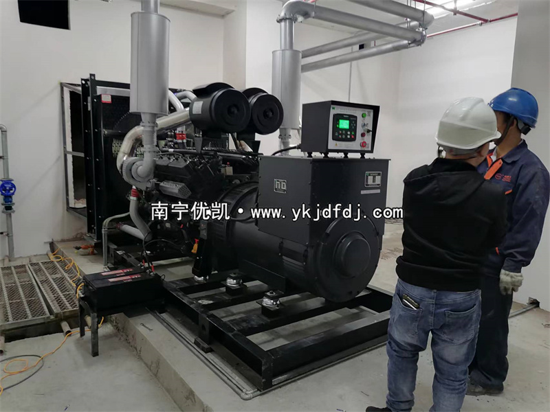 2023年11月17日，河池宜州項目550kw凱普柴油發(fā)電機組安裝調(diào)試