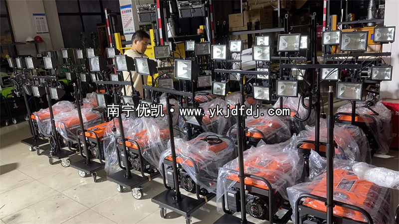 2023年11月11日，客戶訂購一批移動升降燈