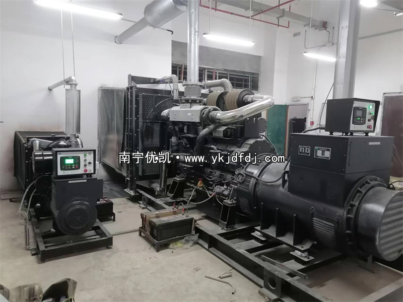 2024年1月25日，廣西融安項目100KW/800KW上柴發(fā)電機組到貨安裝