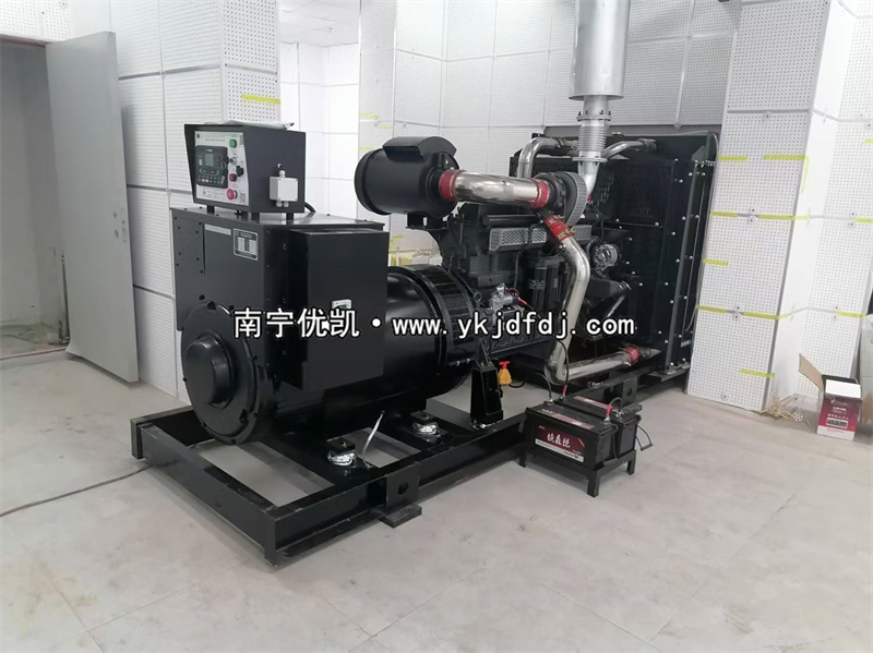 2024年11月17日，欽州項目500kw凱普柴油發(fā)電機組到貨安裝