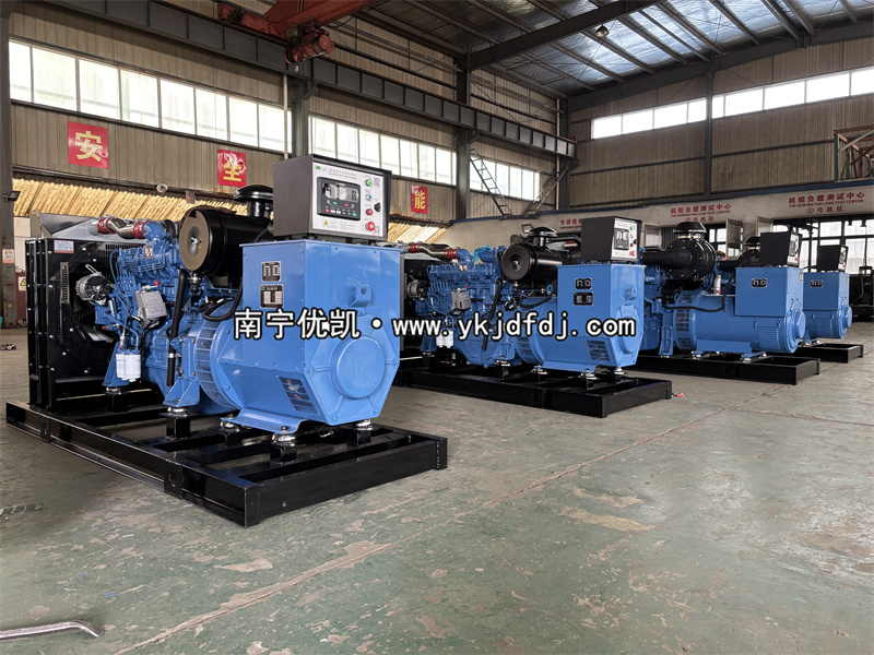 2025年6月3日，厄爾多瓜項(xiàng)目出口4臺(tái)柴油發(fā)電機(jī)組裝車發(fā)貨義烏港口