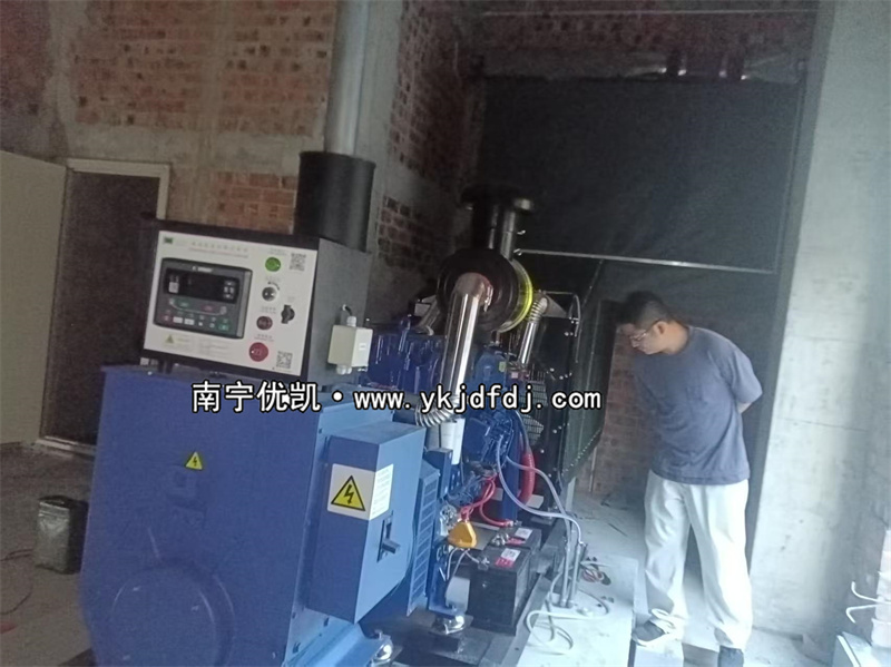 2025年10月13日，平果項(xiàng)目200KW柴油發(fā)電機(jī)組安裝完成